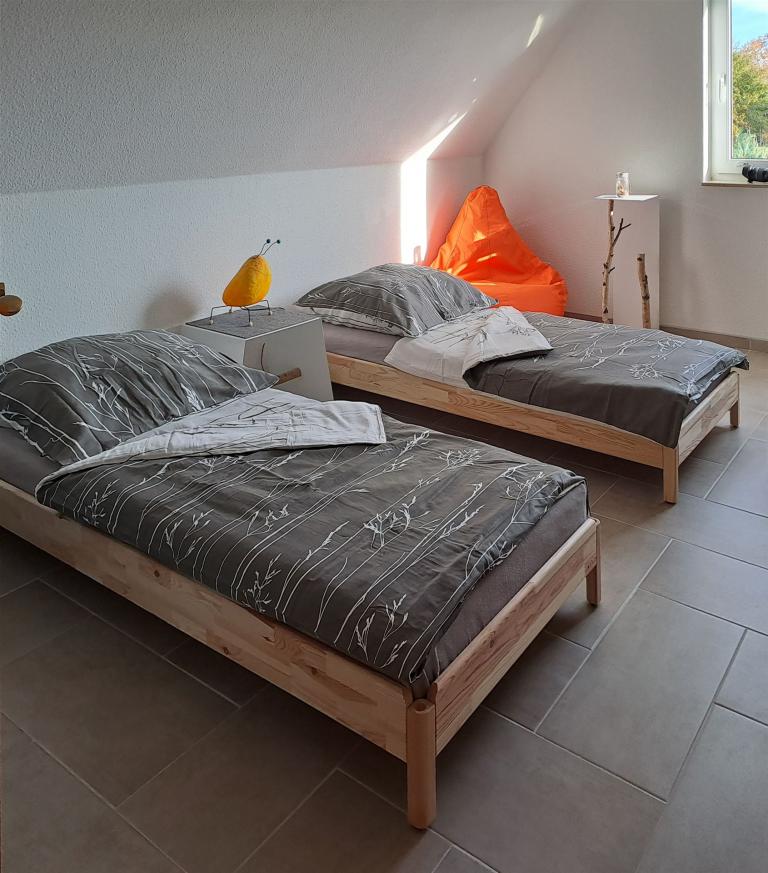 Schlafzimmer-2-Ferienhaus-Strausberg-b.Berlin